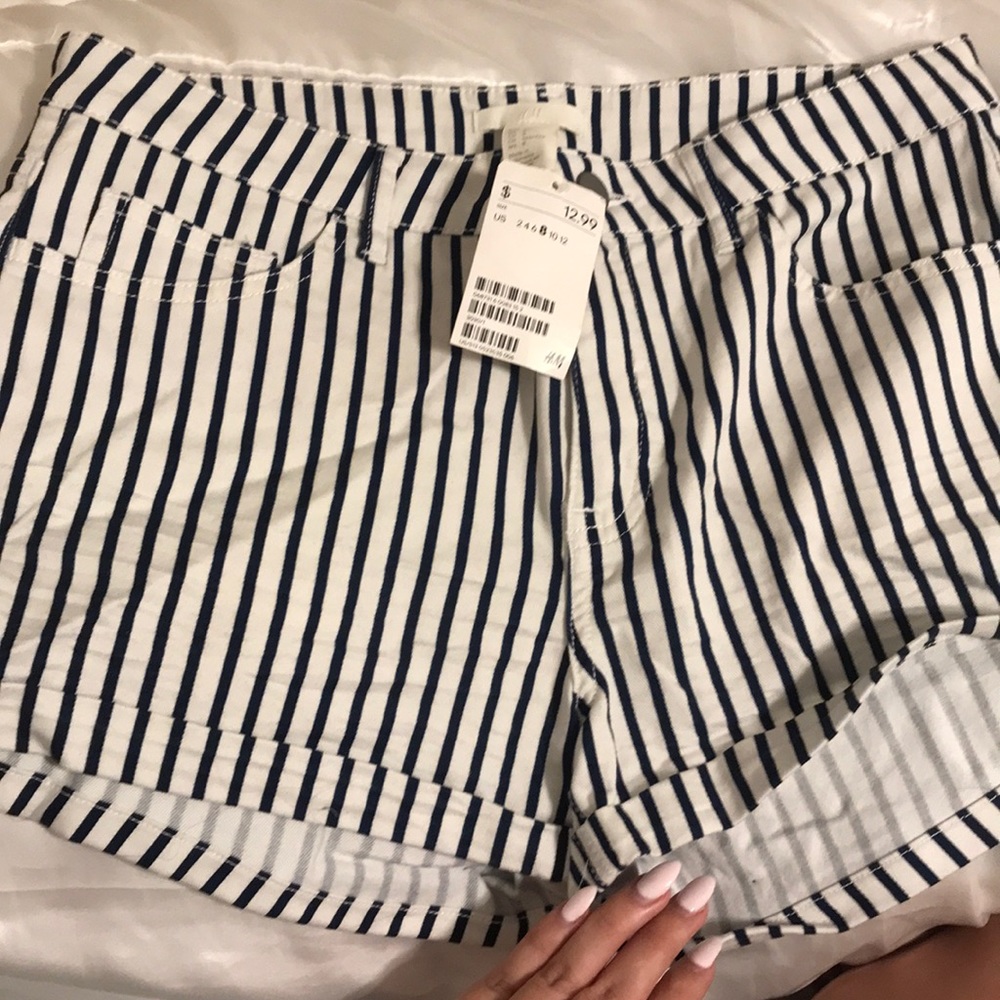 H&M Striped shorts